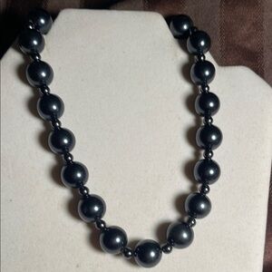 Elegant Black Beaded Necklace